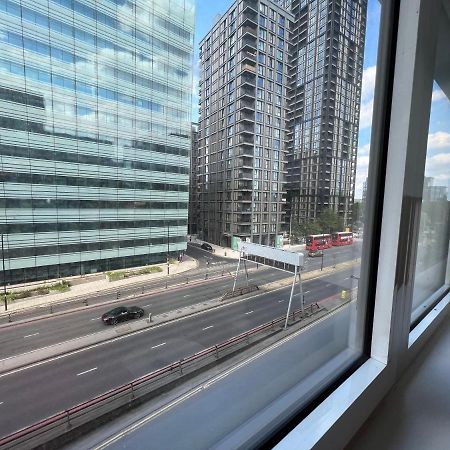 Lovely Apartment In The Centre Of Кройдон Екстер'єр фото